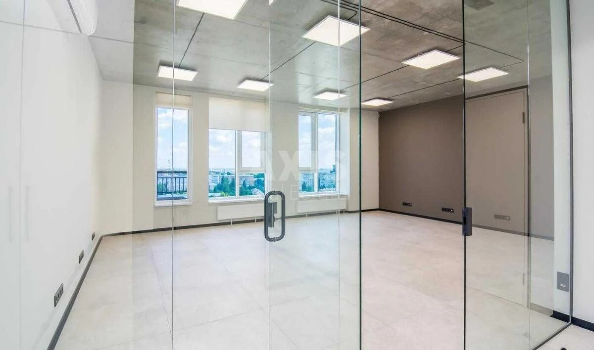 Office vul. Kudri Ivana 26, 140m2673190