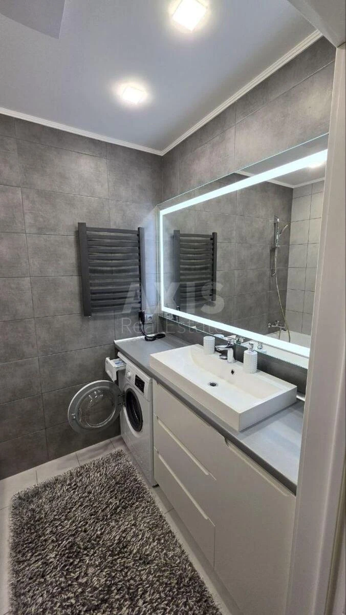 2k apartment vul. Knjazhyj Zaton 97197912