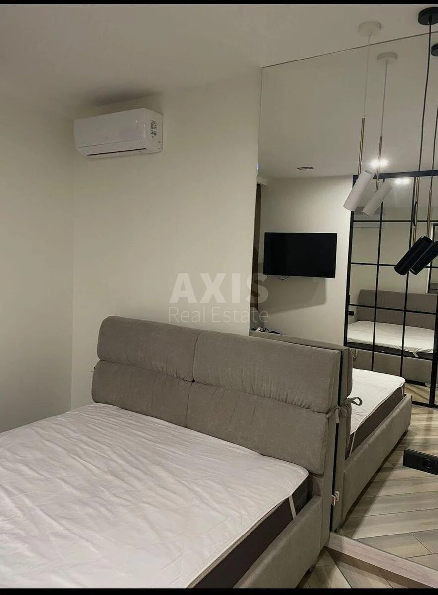 2k apartment vul. Oleny Pchilky 8692893