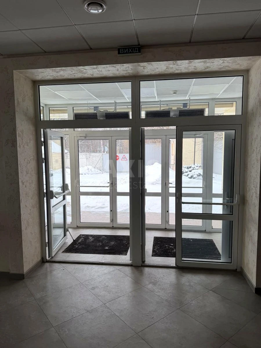 Office vul. Svjatoshyns'ka 6, 1543m2678921