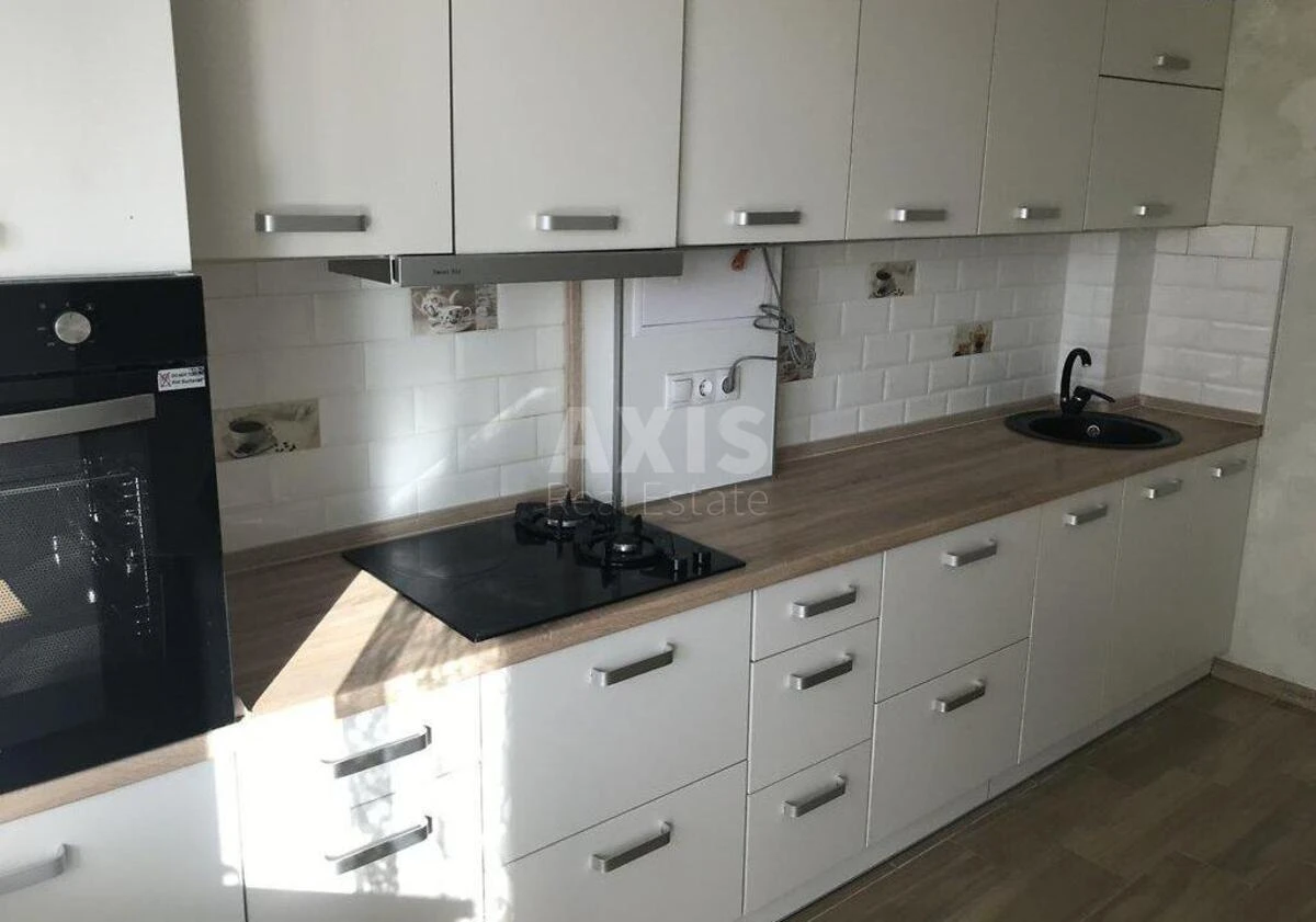 1k apartment vul. Lebedjeva Akademika 171132