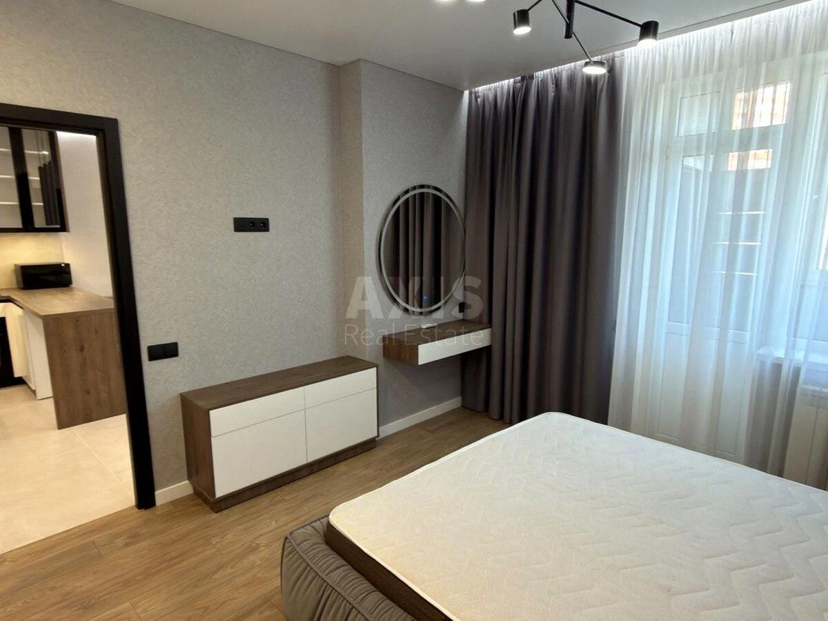 1k apartment vul. Naberezhna 25682076