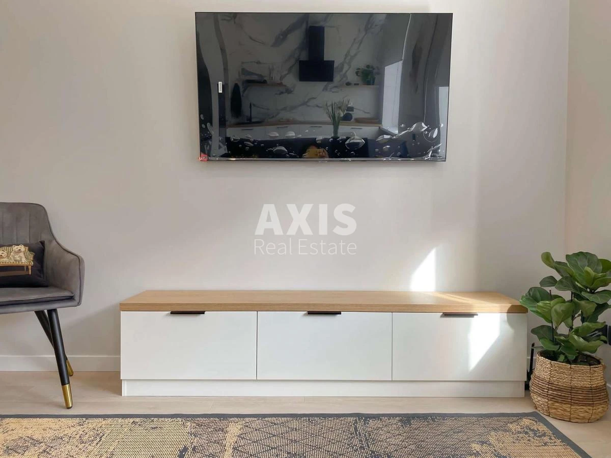 2k apartment uzv. Klovs'kyj 14/24241440