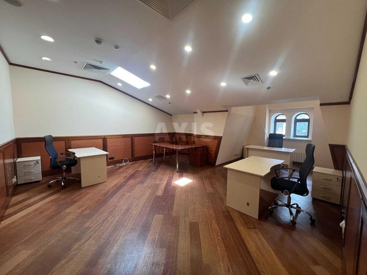 Office vul. Basejna 2А, 178m2714295