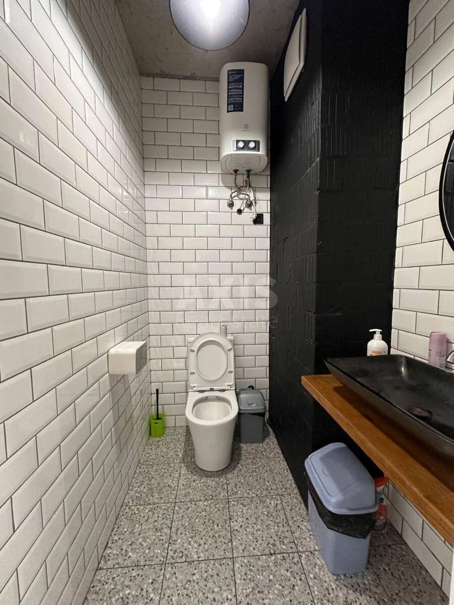 Office vul. Predslavyns'ka 40, 131m26695914