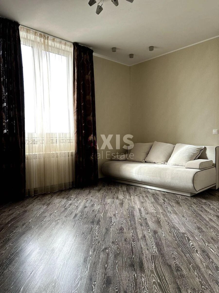 4k apartment vul. Sribnokil's'ka 22614138