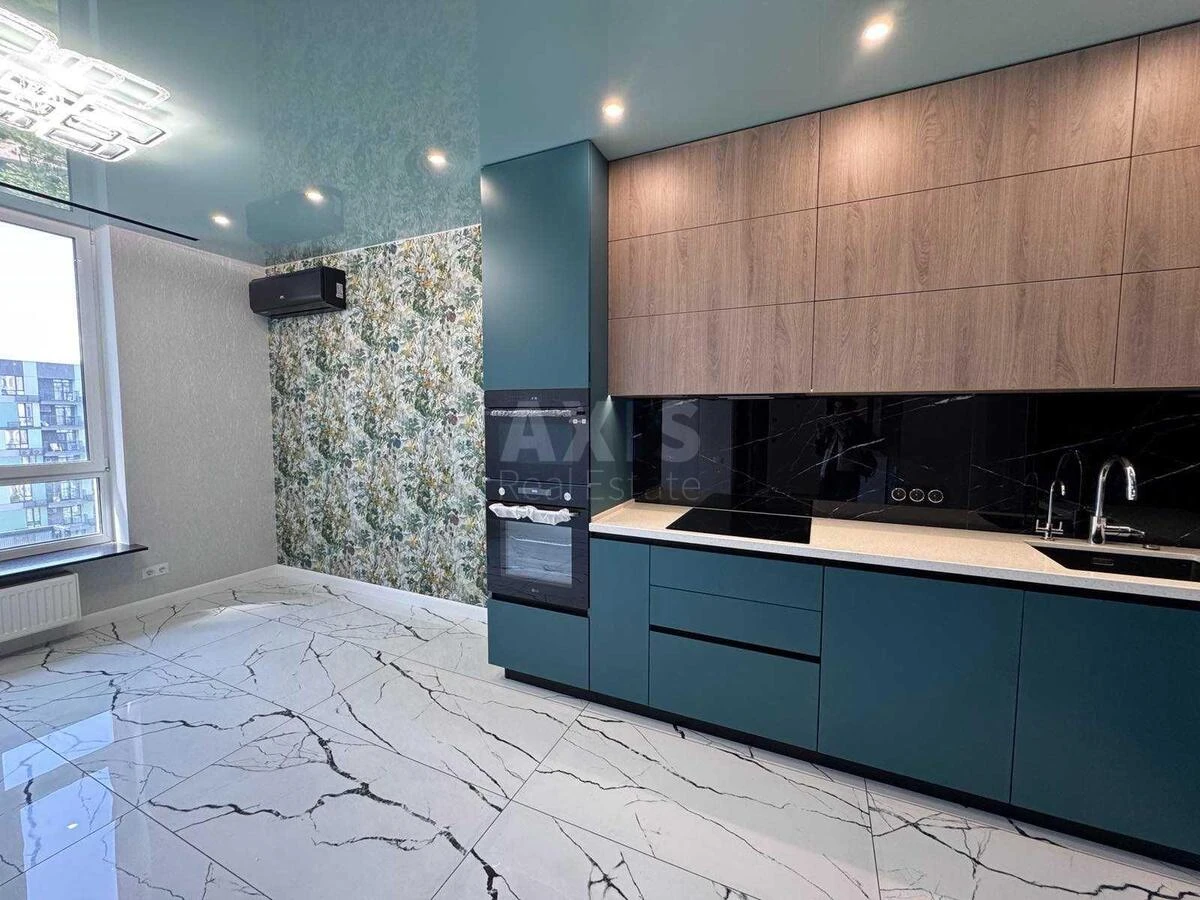 2k apartment bul. Ryl's'kogo Tadeja 160242