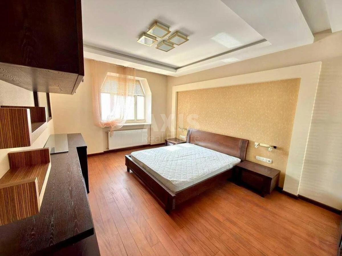 4k apartment vul. Irynyns'ka 5/24672247