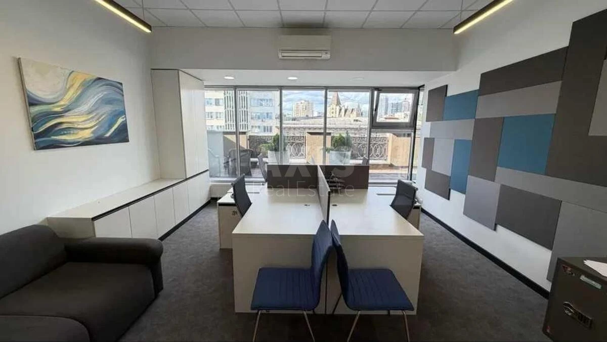 Office bul. Shevchenka Tarasa 35, 350m271939