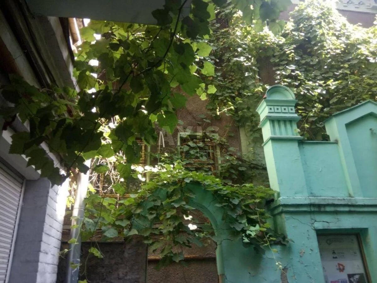 Office vul. Mezhygirs'ka 24, 623m2600129