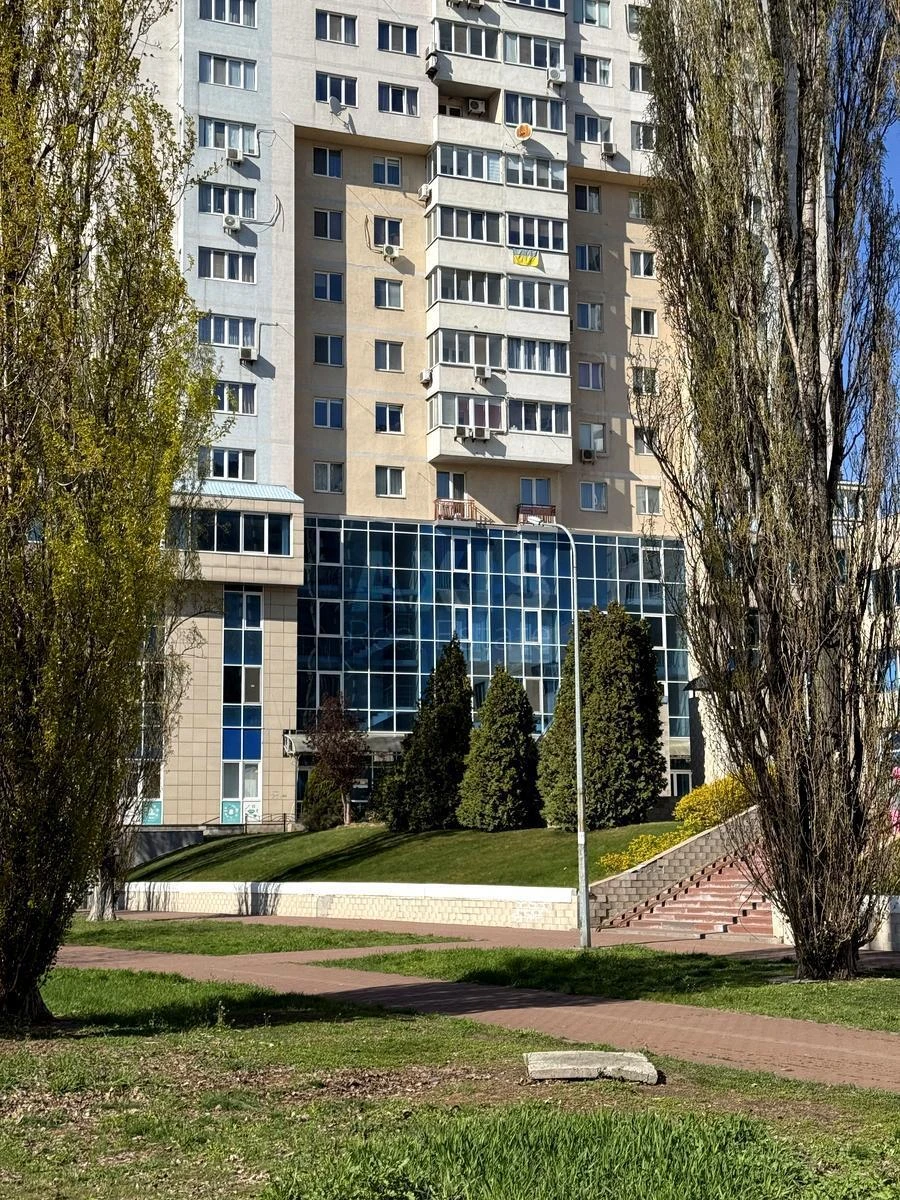 Office vul. Shums'kogo Jurija 1, 196m26948711