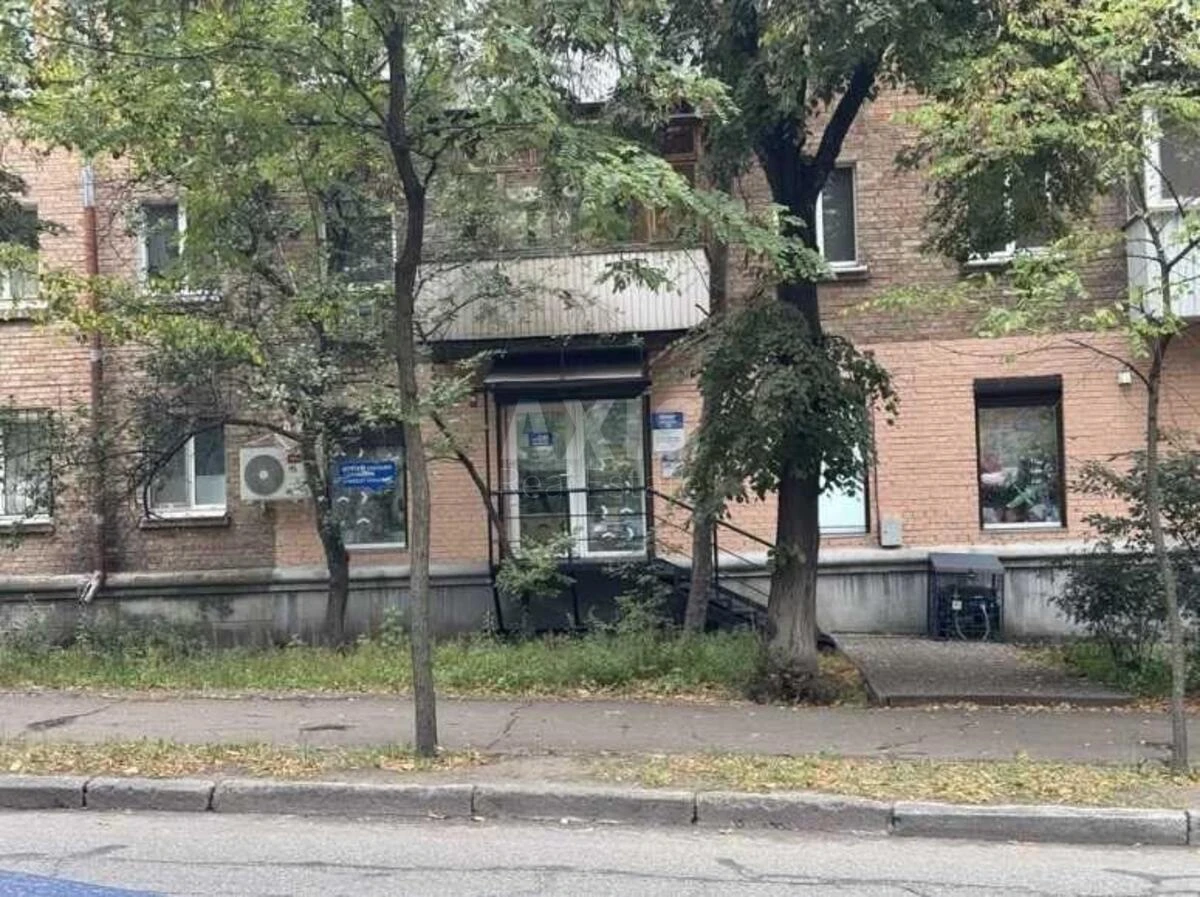 Объект торговли ул. Ольжича 10, 42м2646461