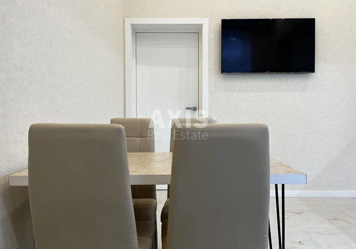 3k apartment vul. Tarasivs'ka 8593082