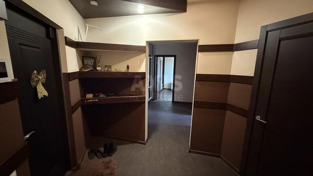 3k apartment vul. Urlivs'ka 20655786