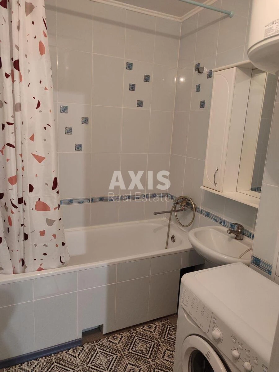 2k apartment pr-t Chervonoyi Kalyny 68601769