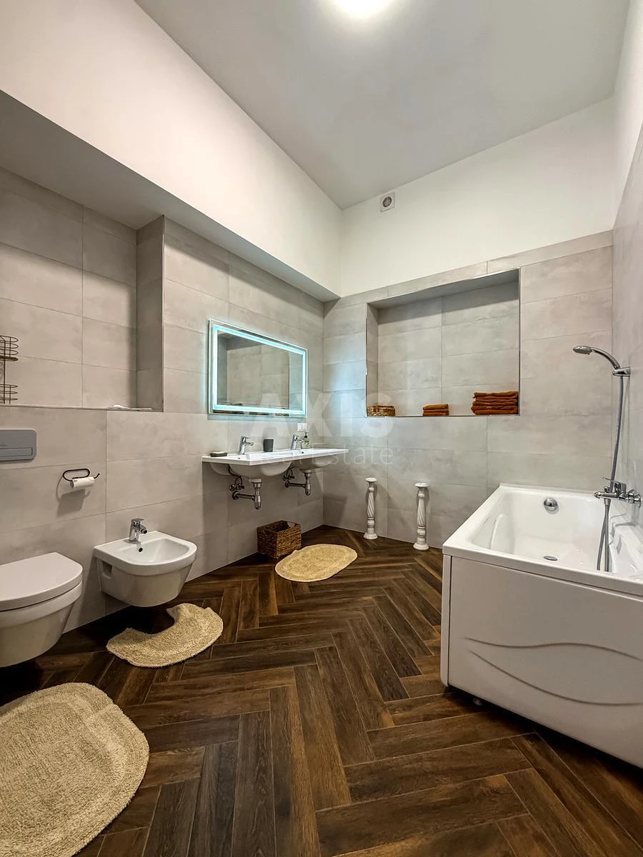 4k apartment vul. Rejtars'ka 28633387