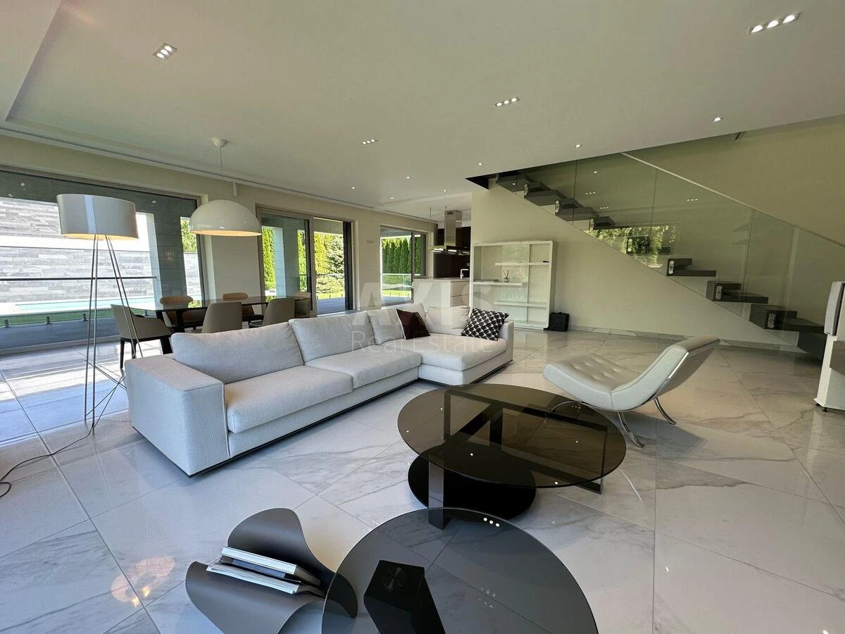 House vul. Central'na, 500m2, Kyiv city513502