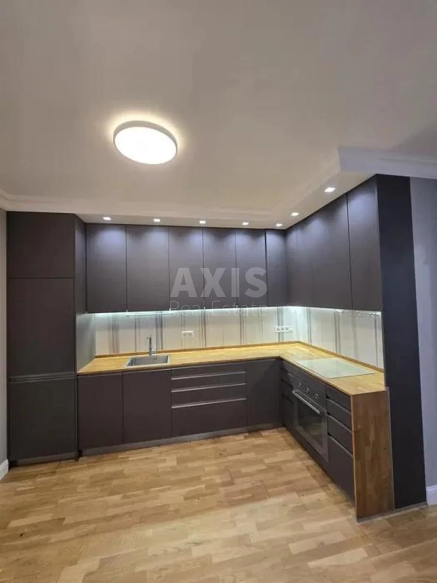 1к квартира вул. Рея Бредбері 2