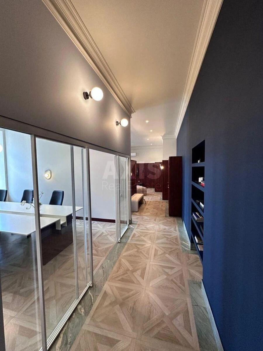 Office vul. Rustaveli Shota 15Б, 130m26749814