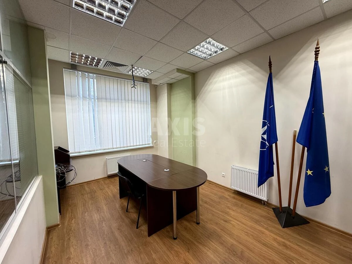 Офис ул. Дмитриевская 75, 260м2688415