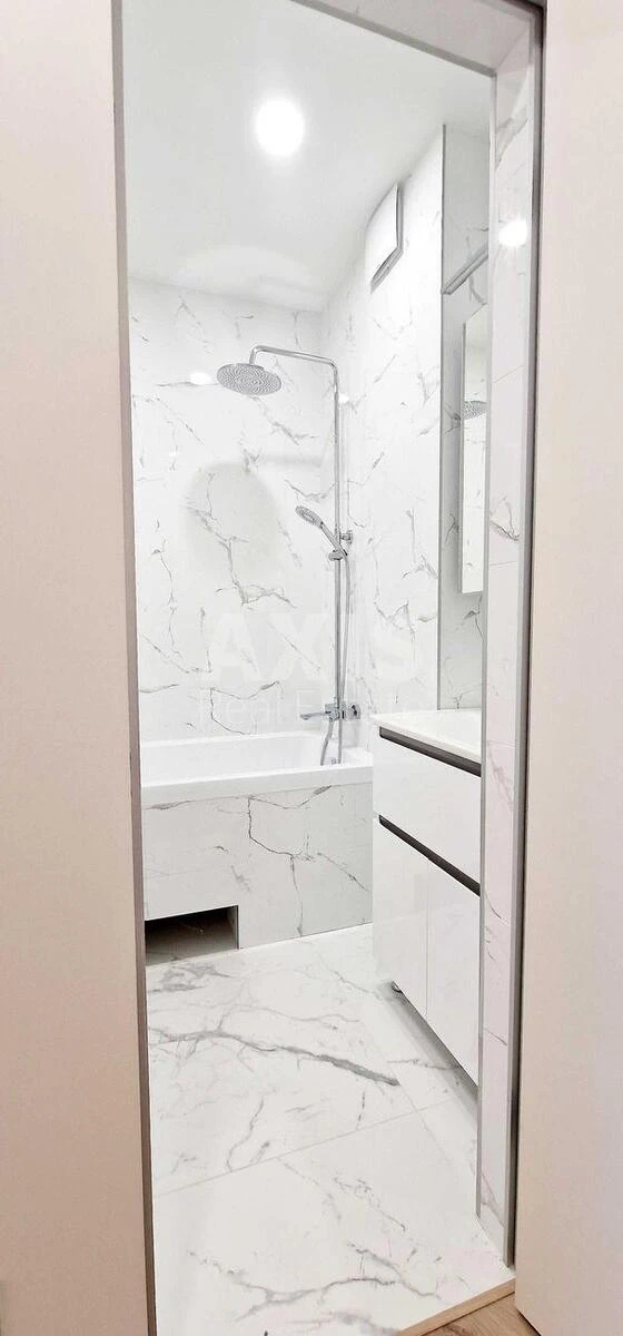 4k apartment nab. Dniprovs'ka 19А6006014