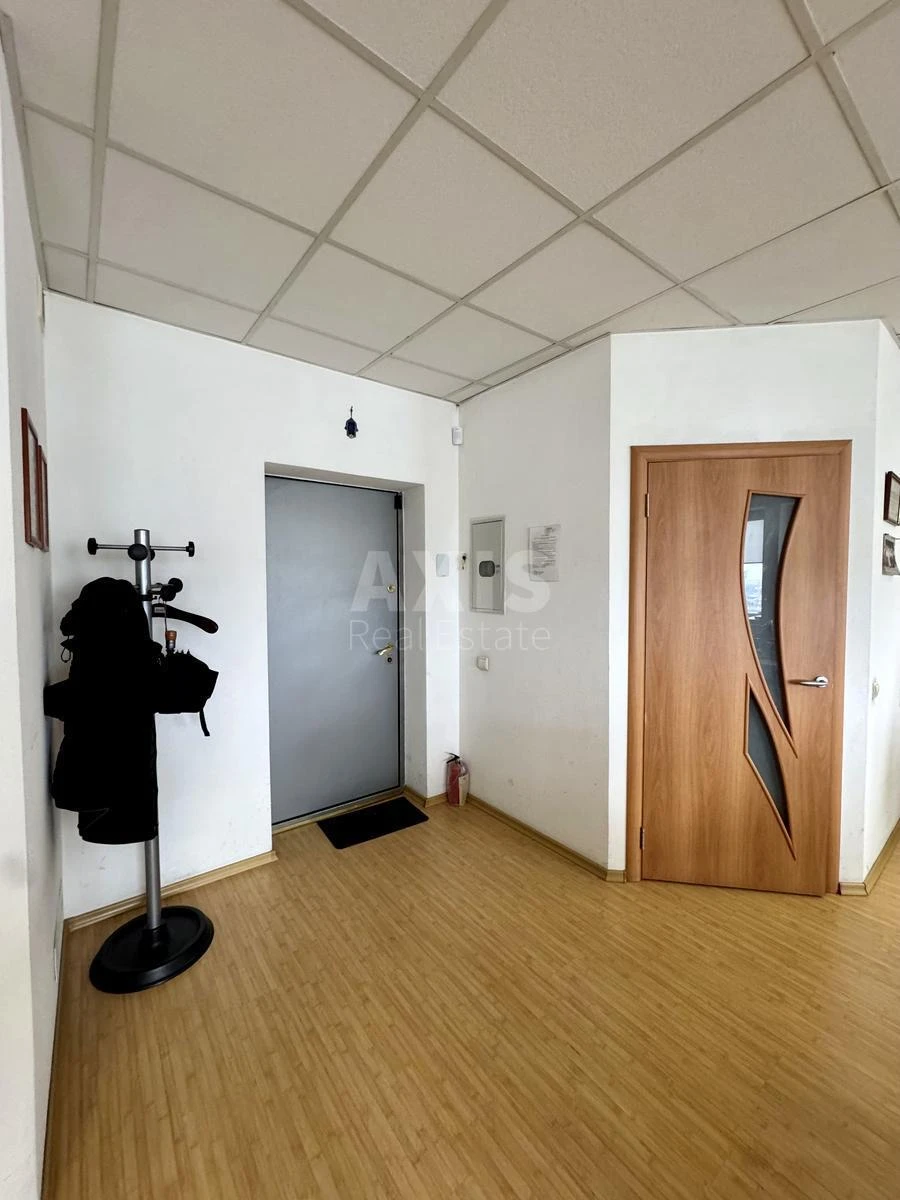 Office pr-t Bazhana Mykoly 12, 54m27052411