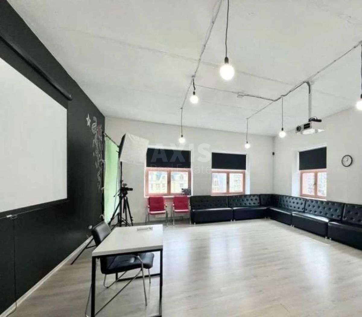 Office vul. Vozdvyzhens'ka 22, 155m270760