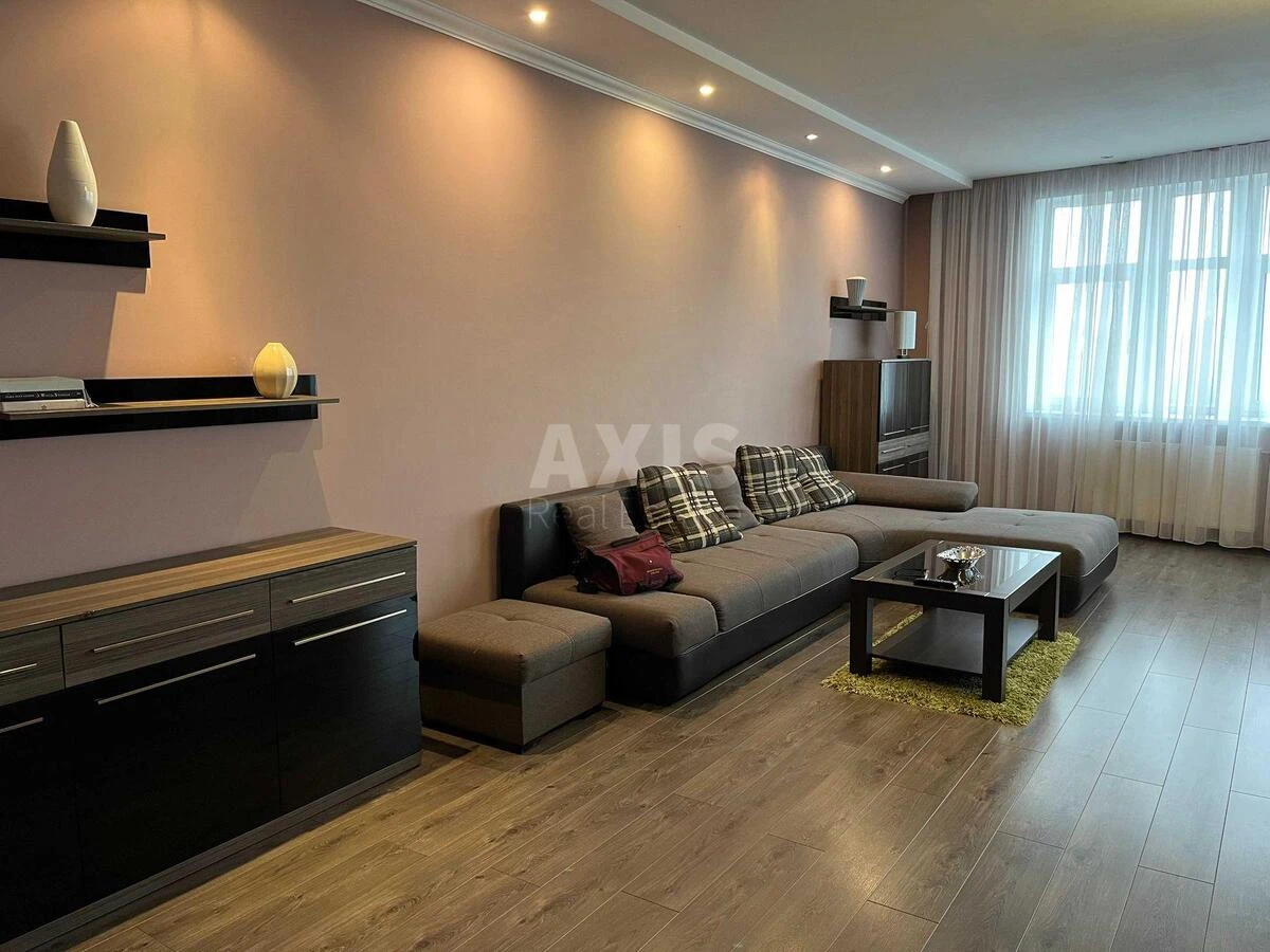 3к квартира ул. Ильенко Юрия 18Б661305