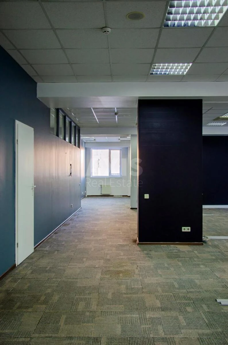 Office vul. Pymonenka Mykoly 13, 348m2678535