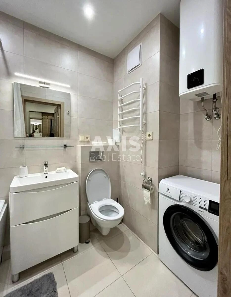 1k apartment vul. Sverstjuka Jevgena six D603763