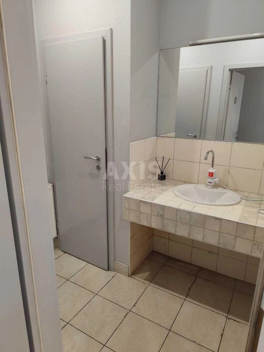 Office pr-t Geroi'v Stalingrada 24, 233m2535101