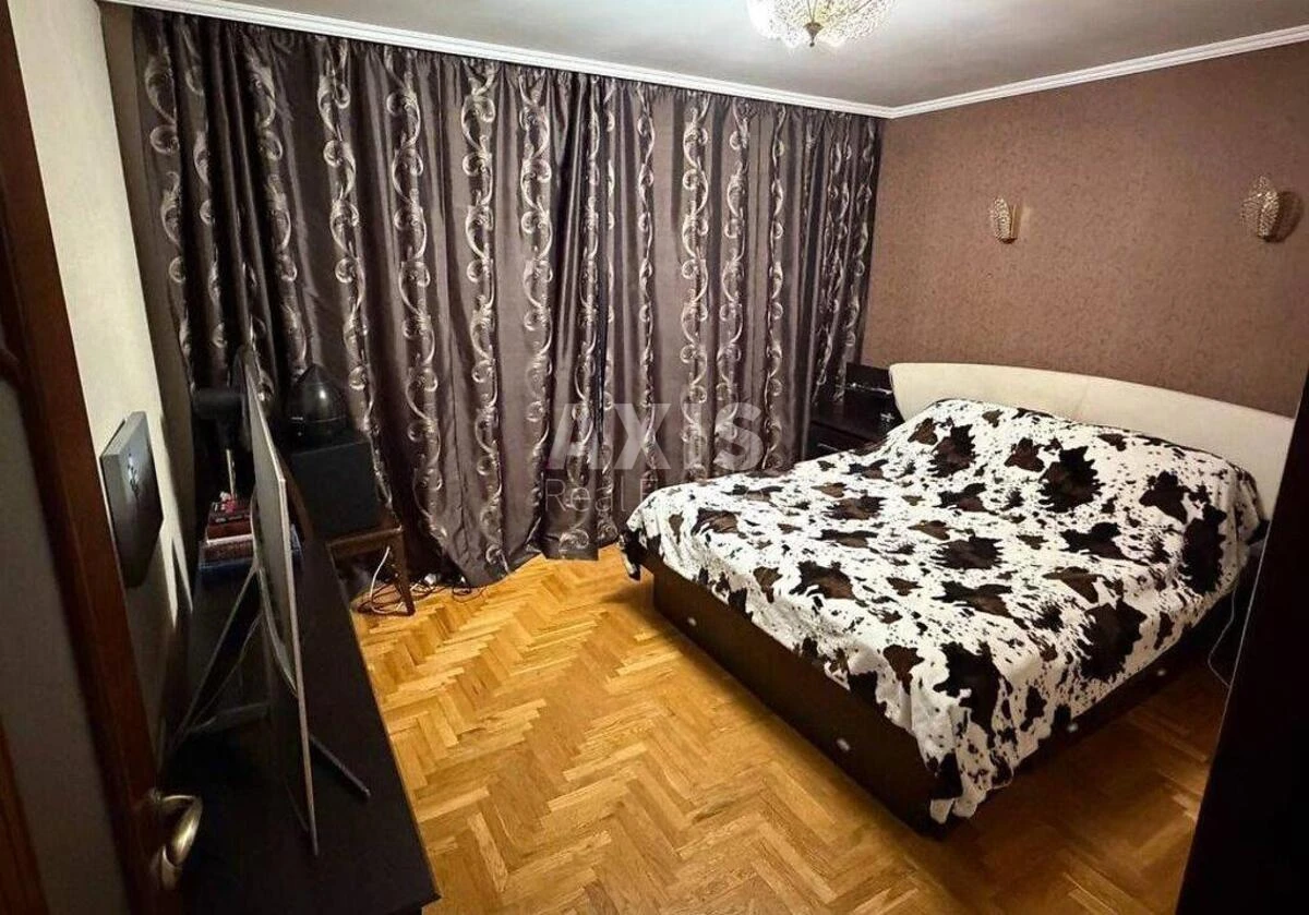3к квартира ул. Антоновича 103 А6876411