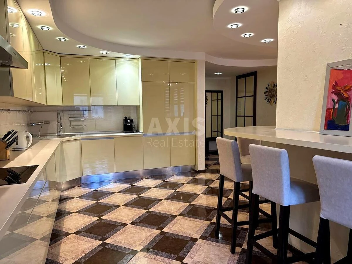 3k apartment vul. Vidpochynku 1063663