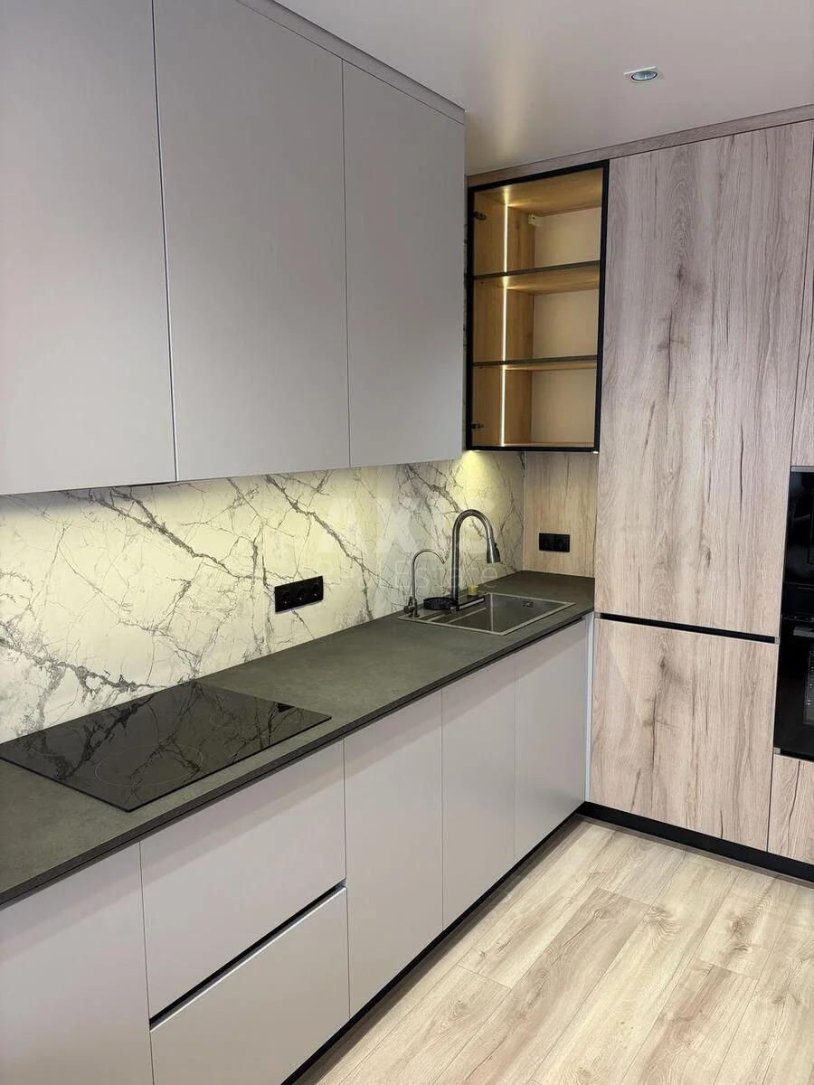 1k apartment pr-t Yevropeyskoho Soyuzu 51