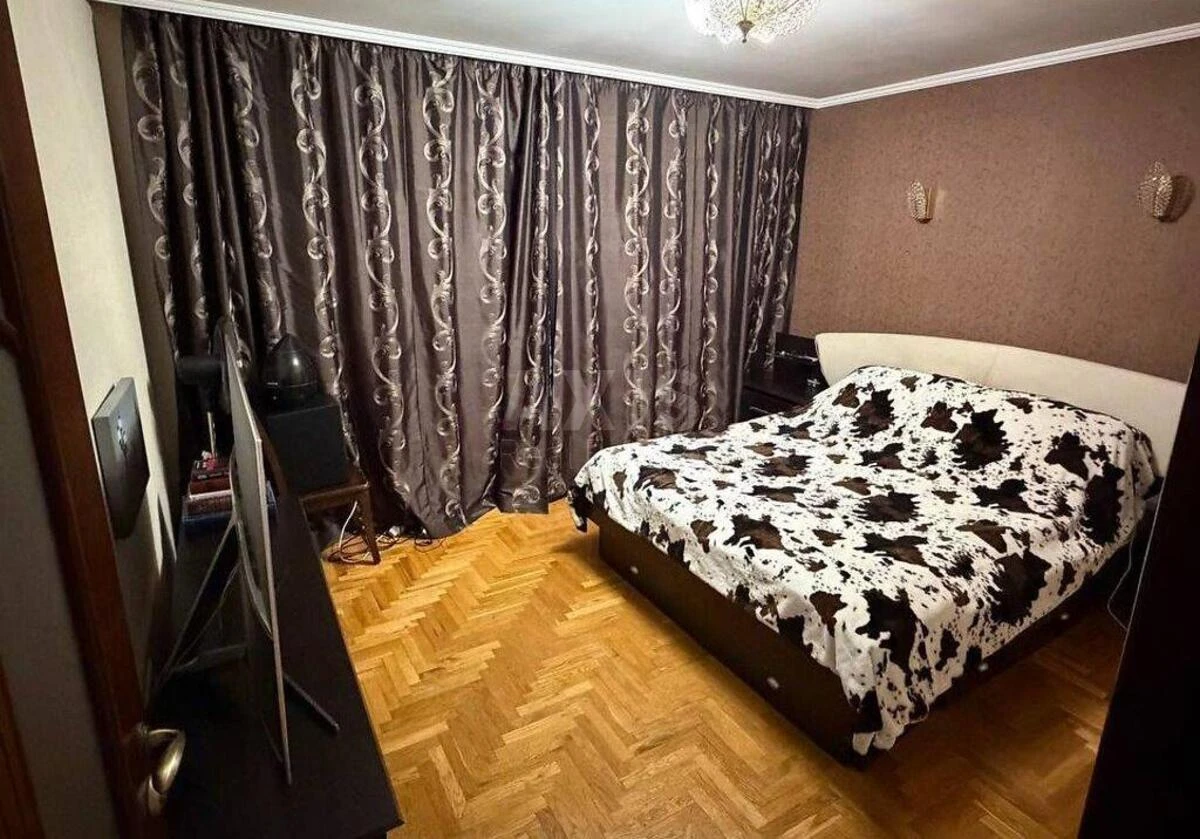 3к квартира ул. Антоновича 103А6876411