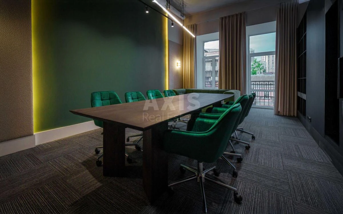 Office vul. Hmel'nyc'kogo Bogdana 51А, 570m2631177