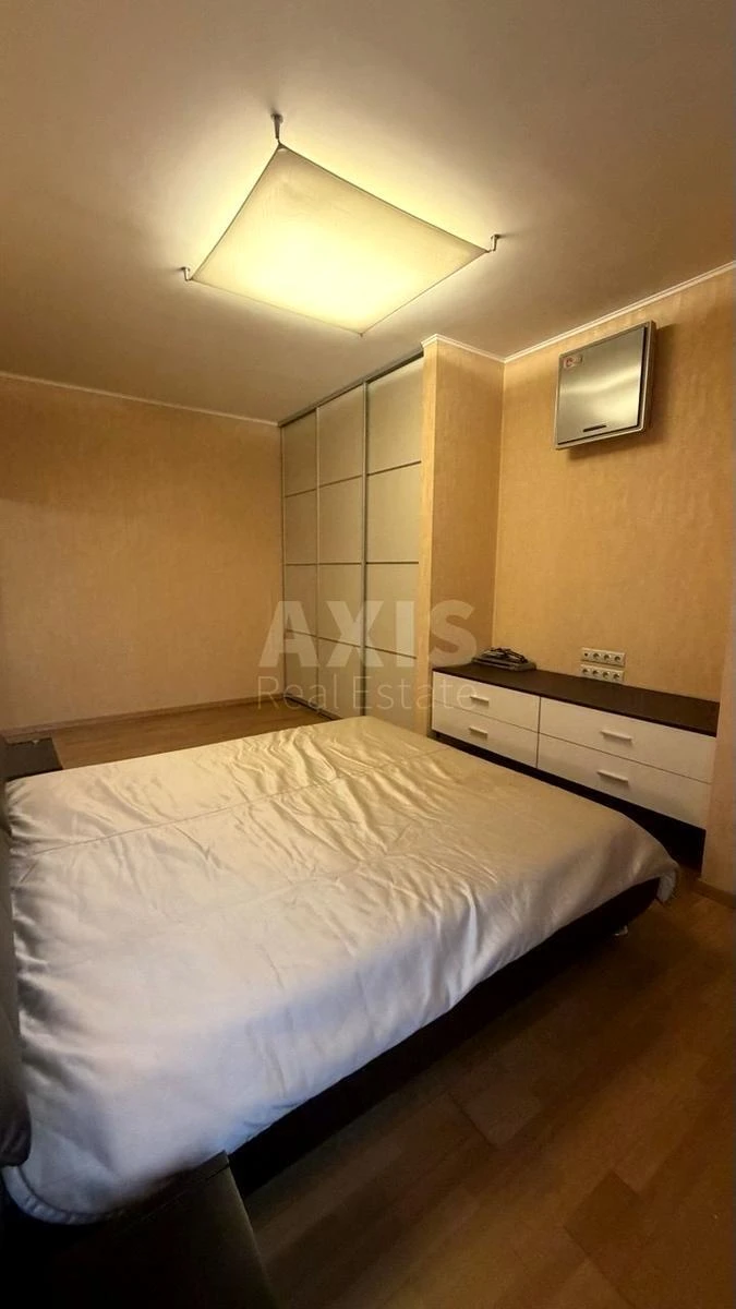 1k apartment vul. Jevgena Konoval'cja 32Б701498