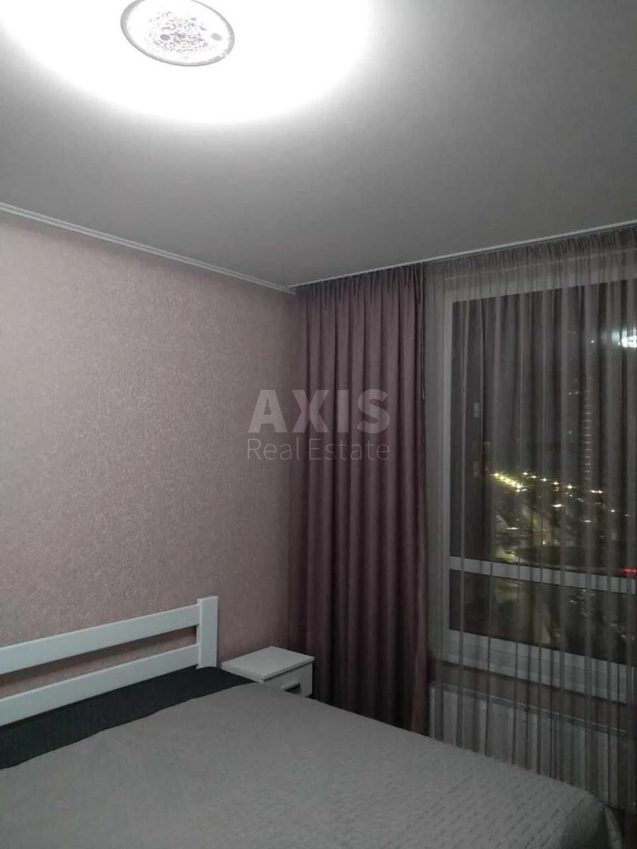 2к квартира ул. Александра Олеся 10659035