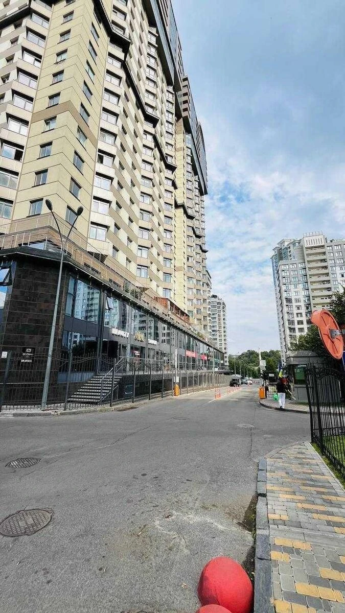 Объект торговли ул. Андрея Верхогляда 14А, 89м26721016