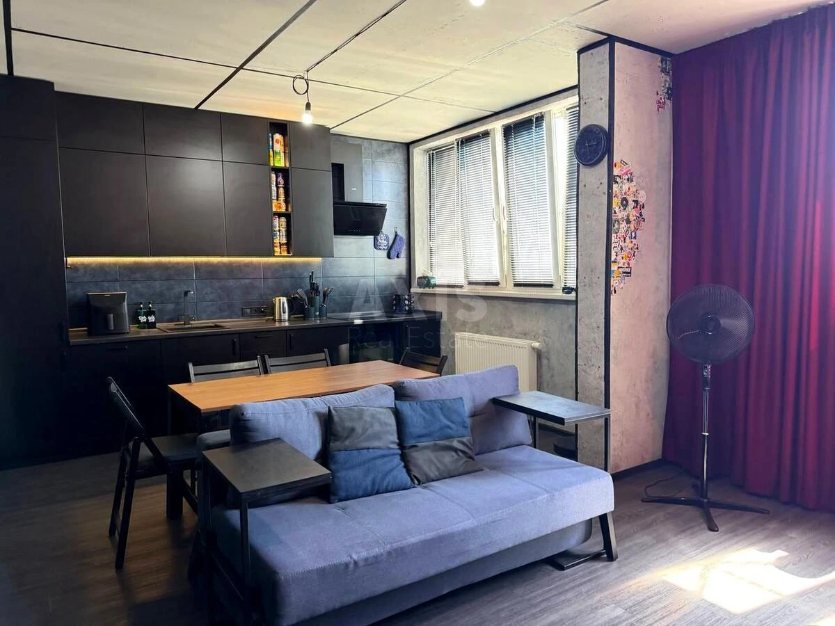 1k apartment vul. Yulia Zdanovska 34Б704143