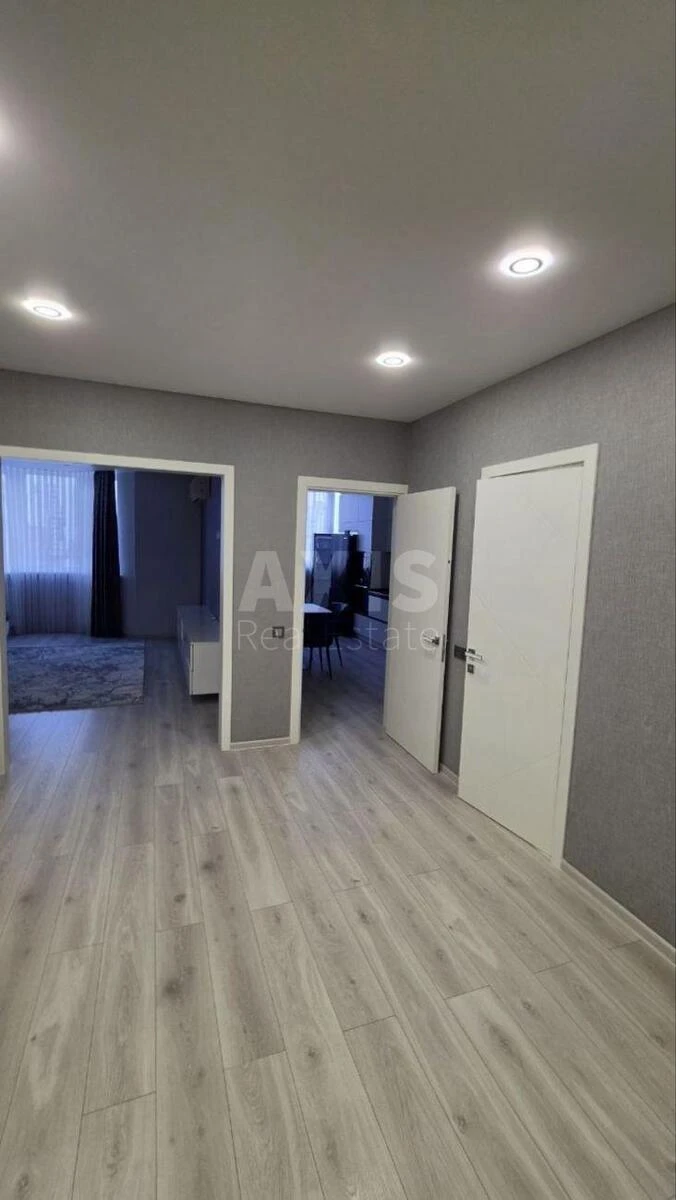 2k apartment vul. Knjazhyj Zaton 97197916