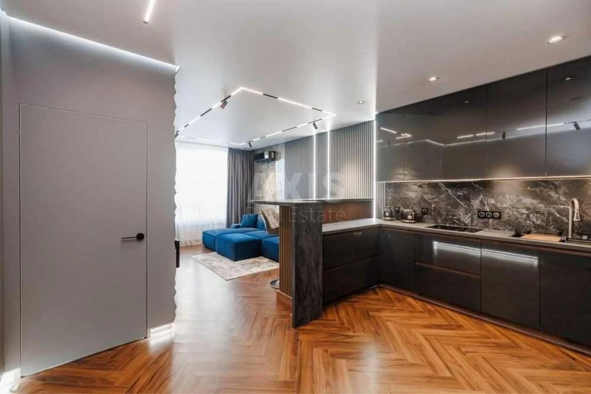 2k apartment nab. Dniprovs'ka 15Є64711