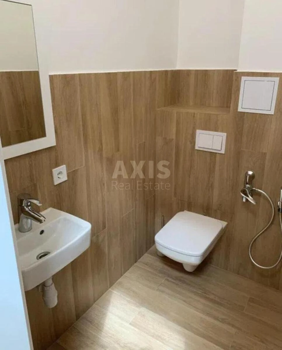 Офис ул. Михаила Максимовича 28, 130м2646228