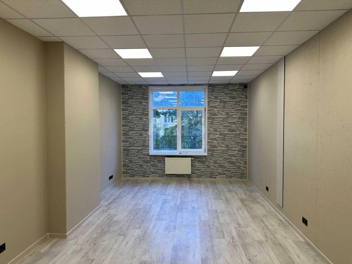 Офис ул. Черных Запорожцев 26А, 32м264359