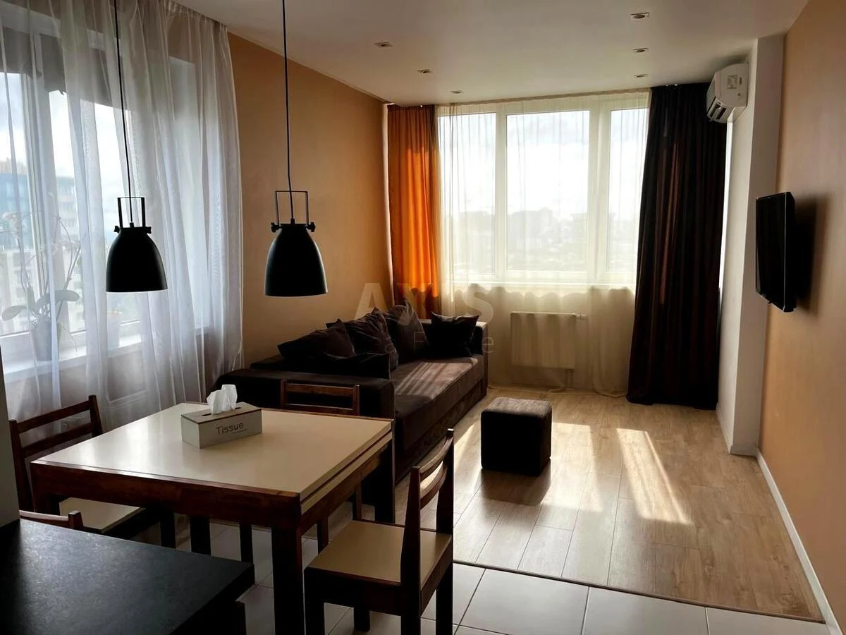 3k apartment vul. Mel'nykova 51Б6771610