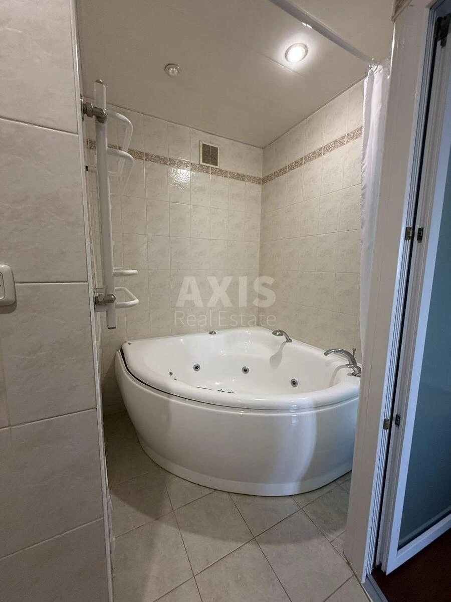 3k apartment vul. Staronavodnyc'ka 46932513