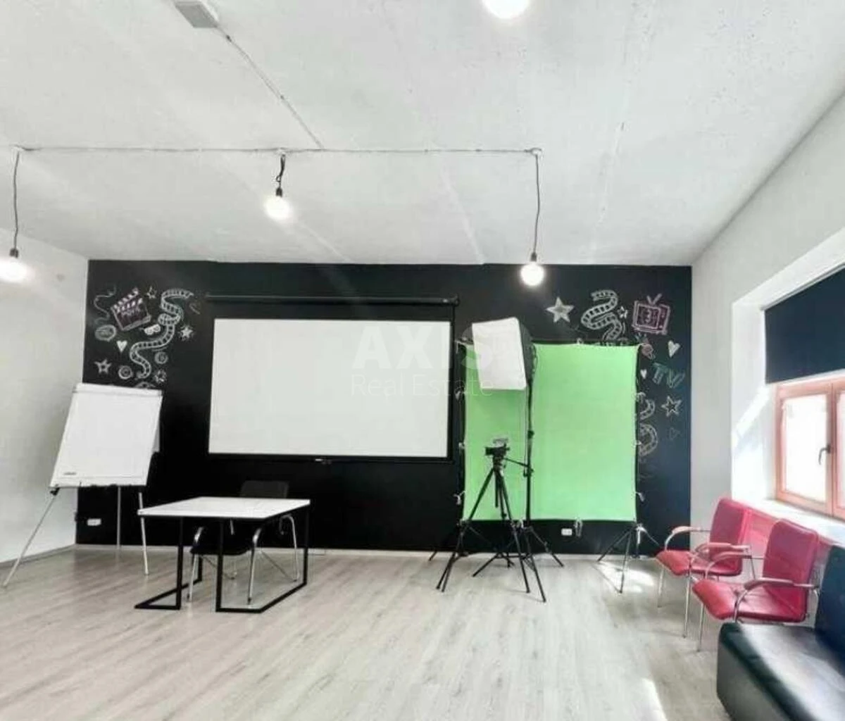 Office vul. Vozdvyzhens'ka 22, 155m2707601