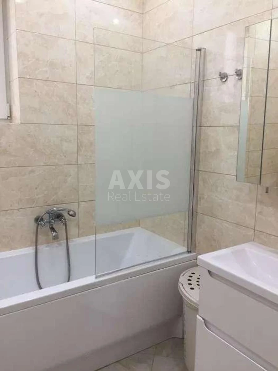 House vul. Kirovograds'ka, 220m2, Kyiv city316613