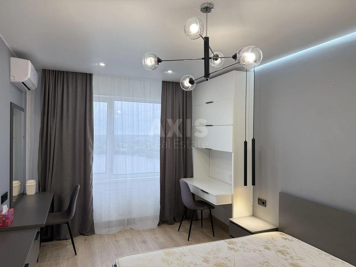 1k apartment vul. Vyshnjakivs'ka 2711574