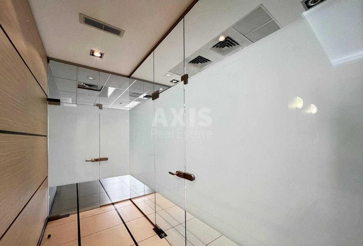 Office vul. Antonovycha 33В, 152m2685231